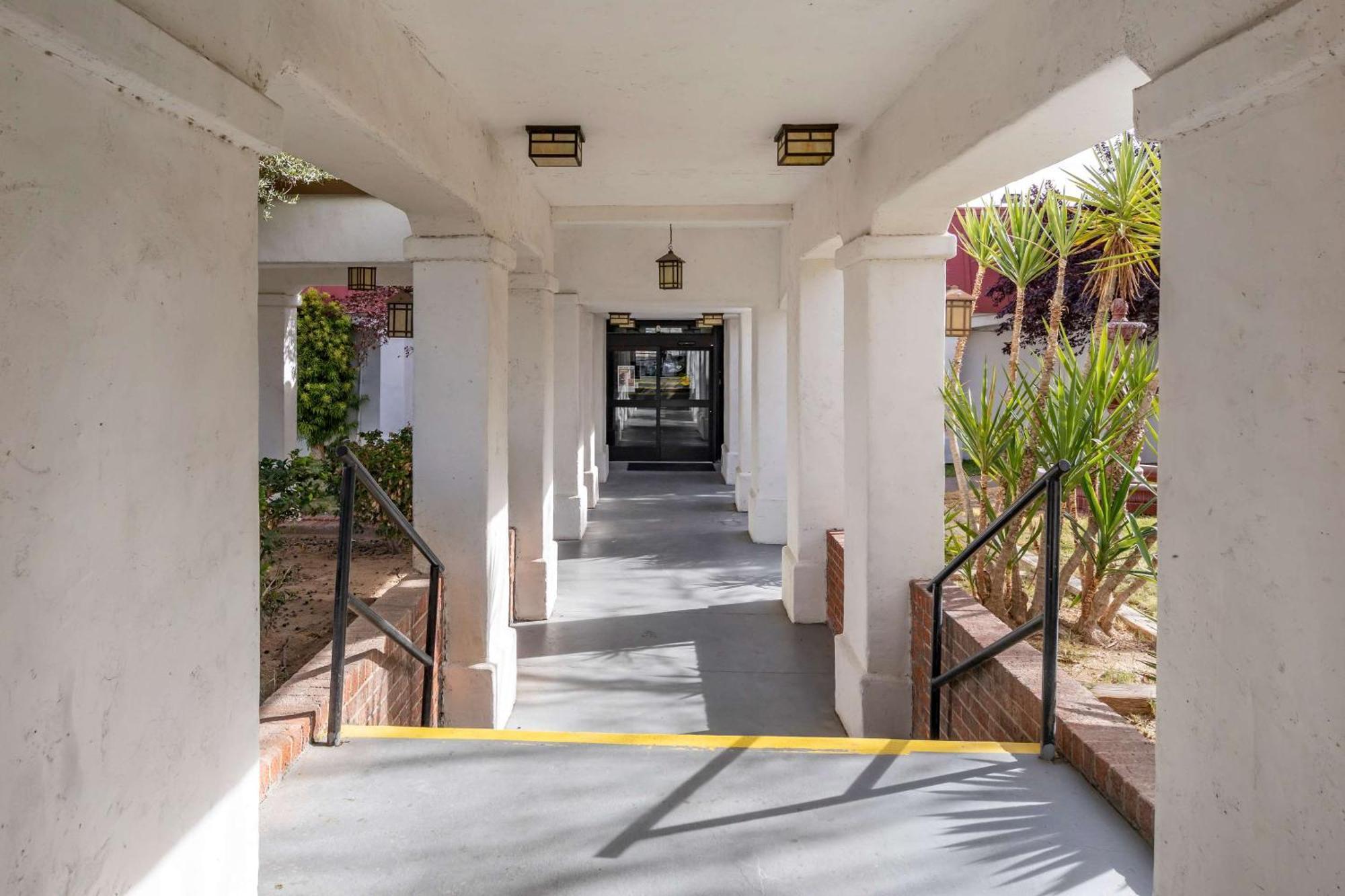 Quality Inn On Historic Route 66 Barstow Buitenkant foto